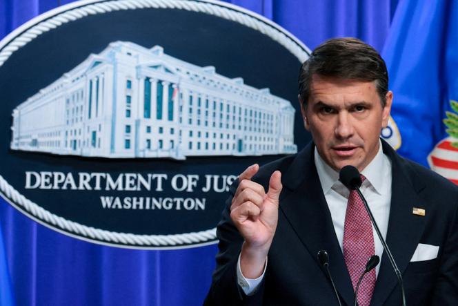 Blanche défend l&rsquo;action judiciaire contre des journalistes américains