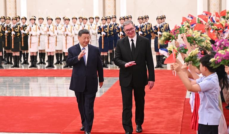 Pourquoi la Serbie est le Seul Pays d&rsquo;Europe à Acheter des Armes Chinoises