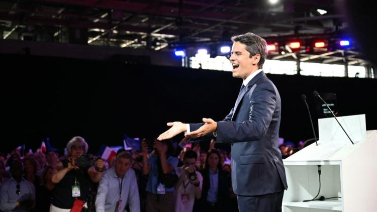 Gabriel Attal présente son programme présidentiel