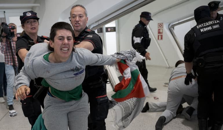 Retour mouvementé des militants de la flottille pour Gaza