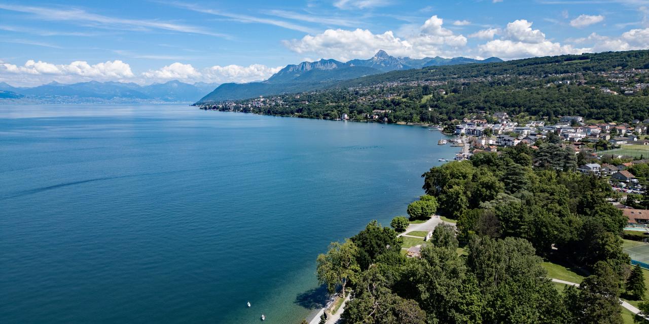 Voyager à vélo le long du Léman