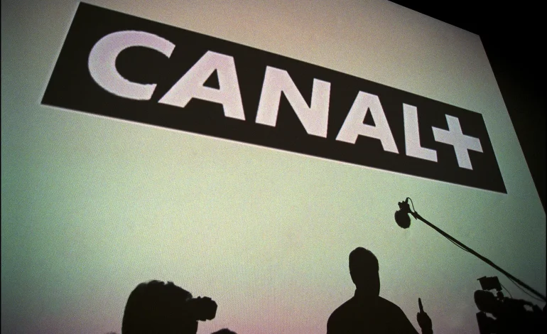 Canal+ rompt avec les signataires de la tribune contre Bolloré