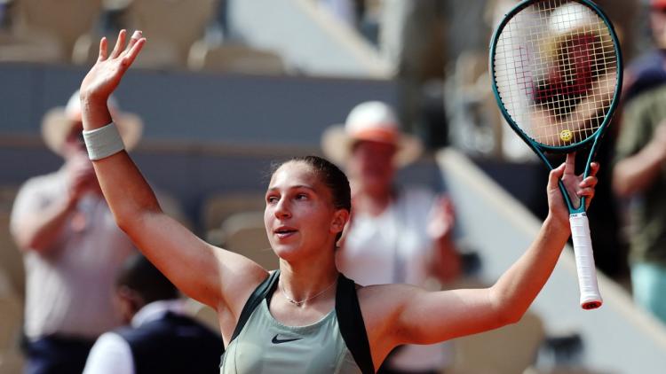 Diane Parry se qualifie pour les huitièmes de finale à Roland-Garros