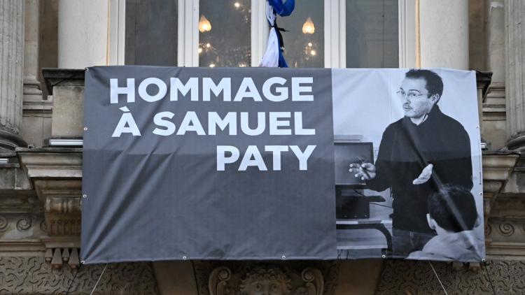 La panthéonisation de Samuel Paty : un hommage en débat