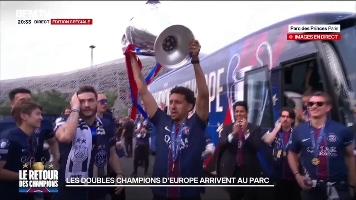 Les champions d&rsquo;Europe arrivent au Parc des Princes