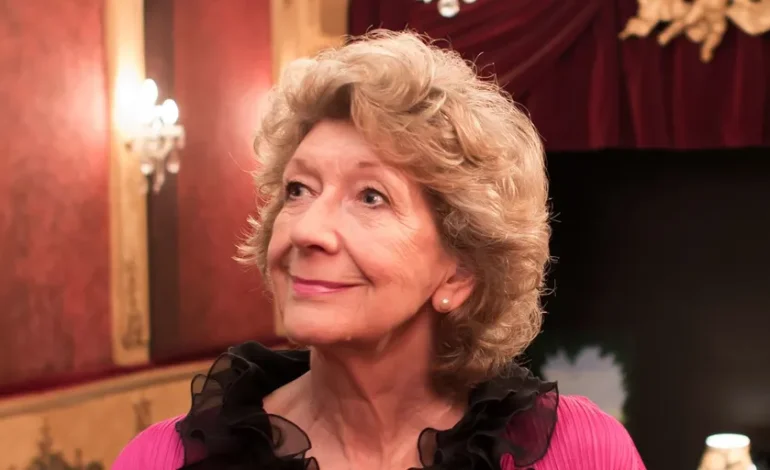 Felicity Lott: Un parcours d&rsquo;élégance et de passion pour la musique