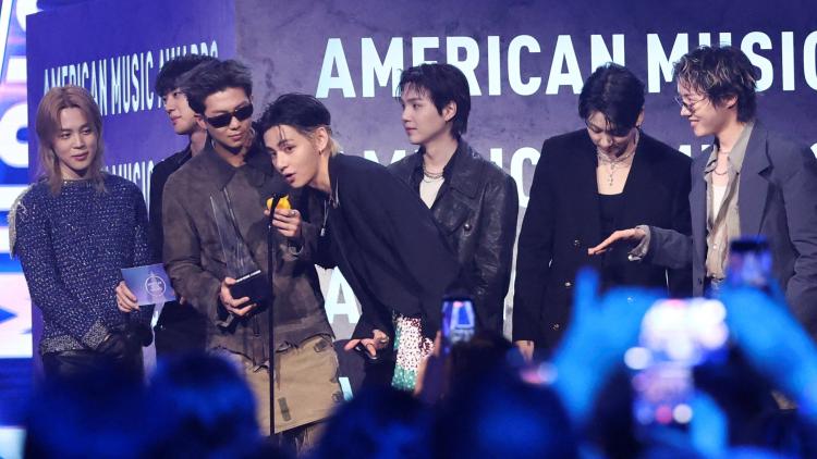 BTS Remporte de Nouveau le Titre d&rsquo;Artiste de l&rsquo;Année aux American Music Awards