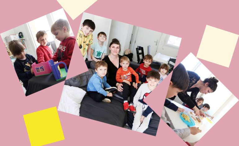 La vie quotidienne de Flavie et Maverick avec leurs sept enfants dont des quadruplés