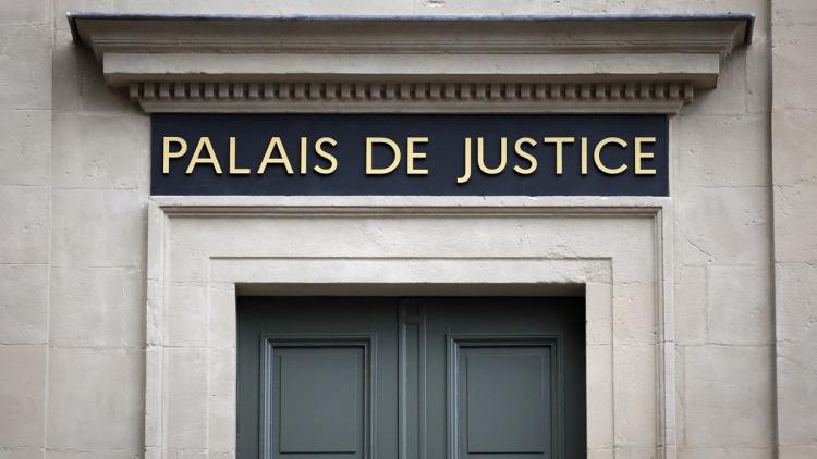 Une femme jugée pour l&rsquo;assassinat présumé de sa fille à Moulins