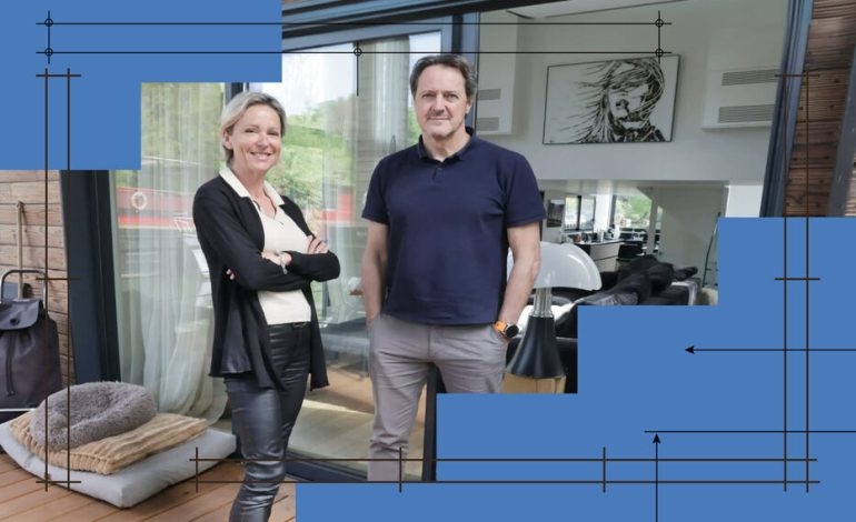 Transformation d&rsquo;une Barge Historique en Maison Flottante