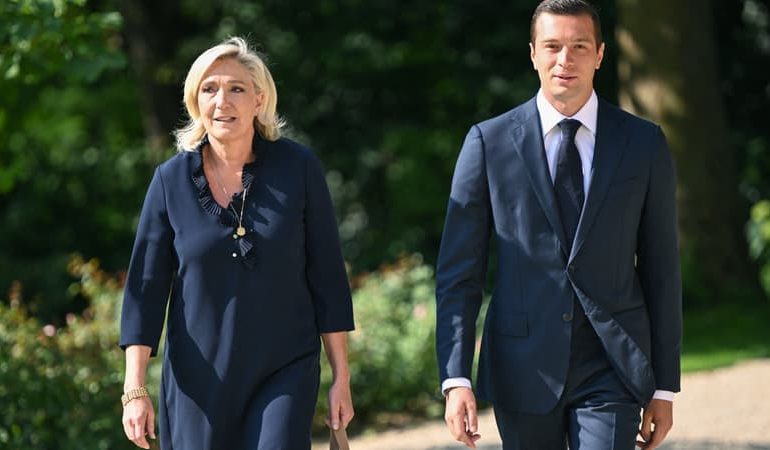 Le Rassemblement National en attente pour 2027