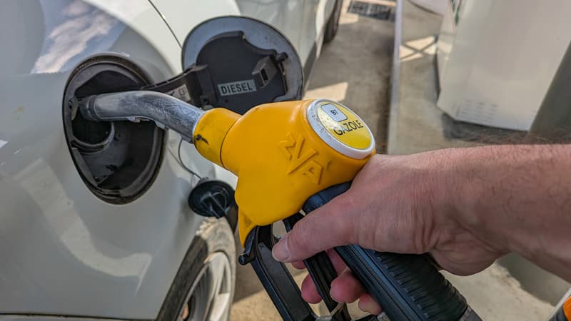 Les recettes fiscales sur le carburant en chute, mais une TVA en hausse : enquête des députés