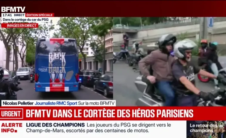 Les joueurs du PSG acclamés à Paris