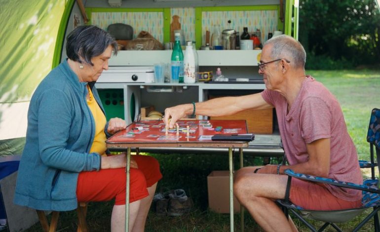Un documentaire sur le camping : récit d&rsquo;une aventure française