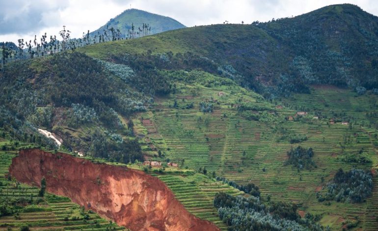 Rwanda : Un Pays Dévasté par les Glissements de Terrain