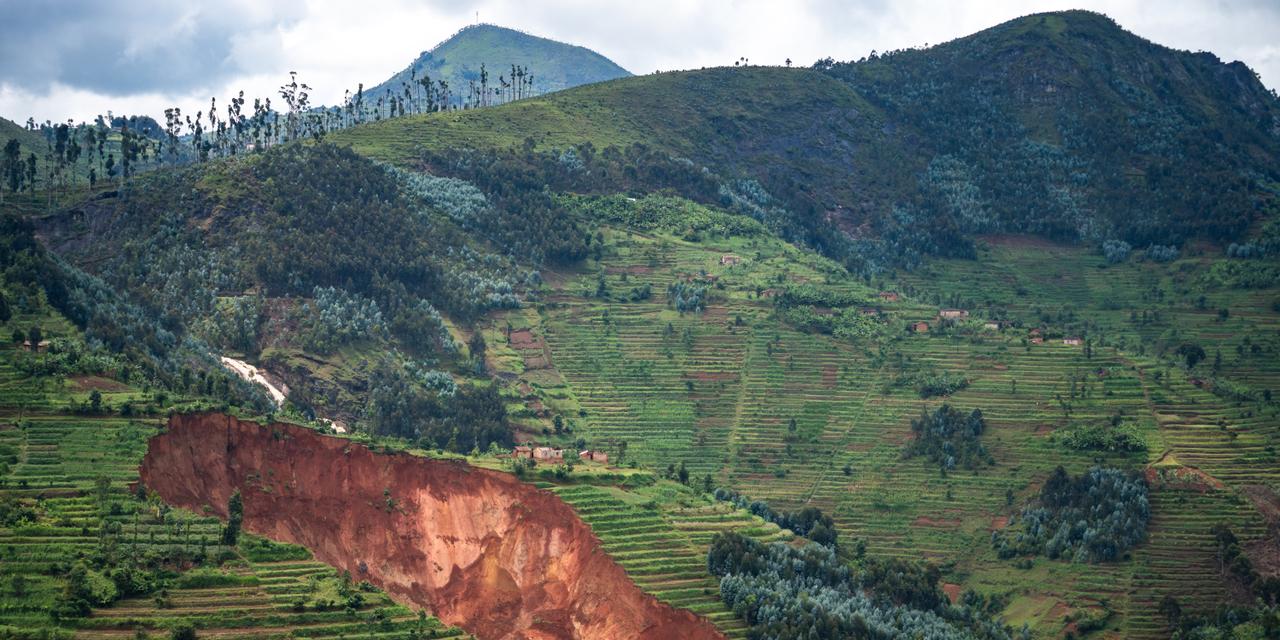 Rwanda : Un Pays Dévasté par les Glissements de Terrain