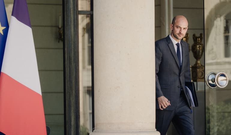 Élection présidentielle 2027: L&rsquo;espoir centriste de Richard Ramos pour Jean-Noël Barrot