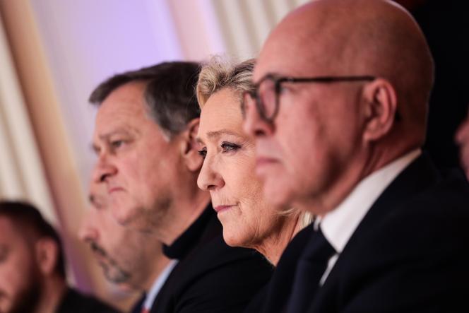 Les Relations Ambiguës entre Marine Le Pen et la France Insoumise
