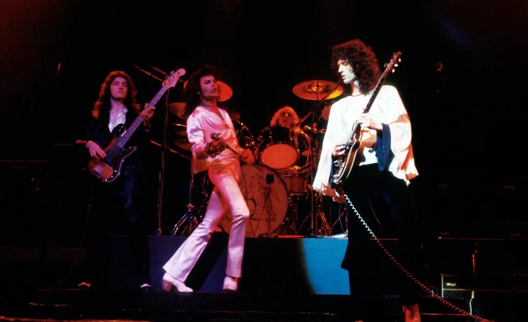 L&rsquo;hymne intemporel de Queen : « We are the Champions »