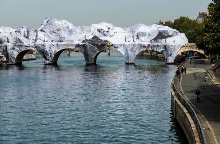 La Caverne du Pont-Neuf à Paris : Une Expérience Immersive Signée JR