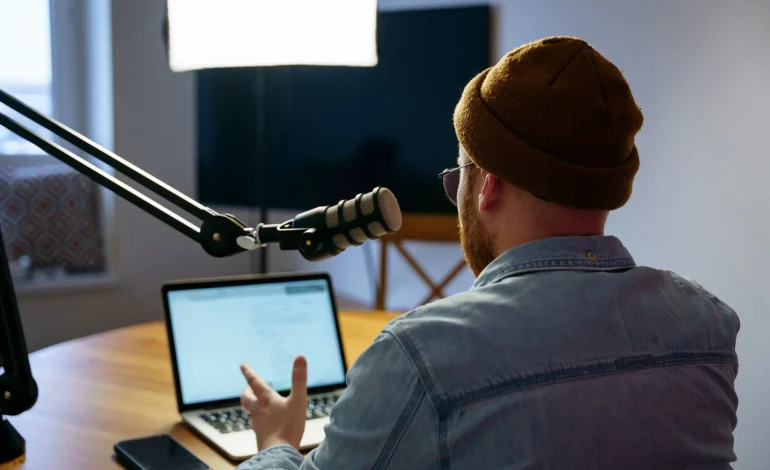 Radio France face à un avertissement de l&rsquo;Arcom concernant le pluralisme