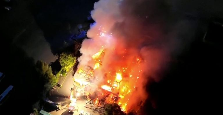 Destruction de l&rsquo;entrepôt Emmaüs d&rsquo;Indre-et-Loire par un incendie