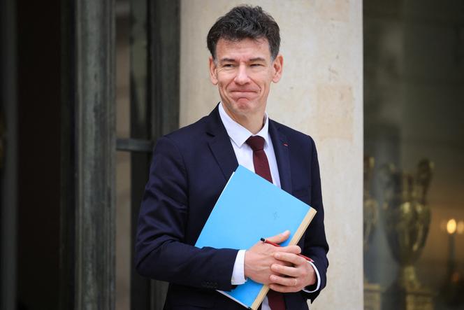 Débat sur le financement des universités proposé par le ministre