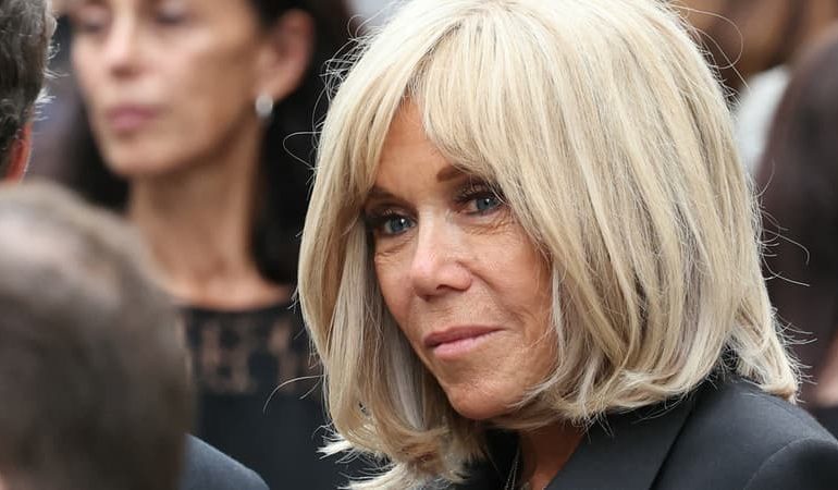 Brigitte Macron rend hommage à Bernadette Chirac