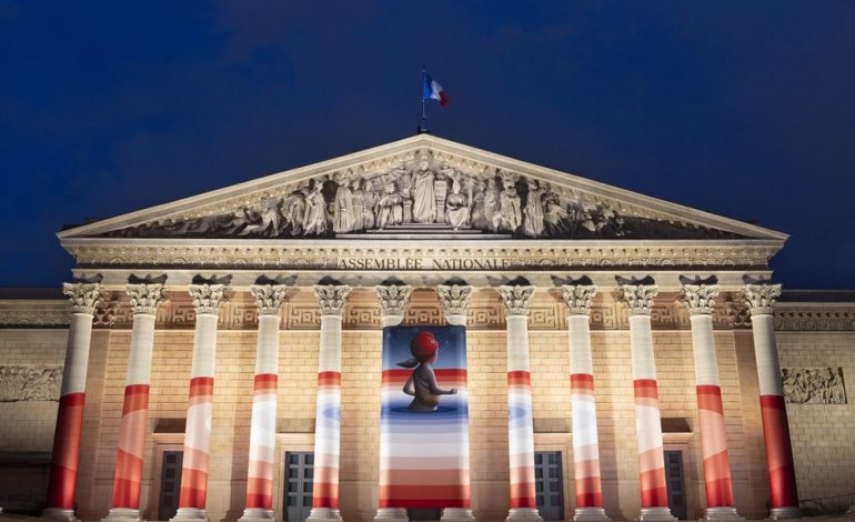 Seth présente « Marianne rêve »: une fresque sur la liberté