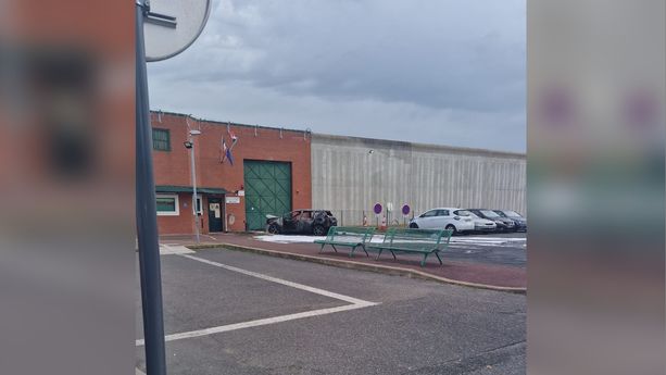 Incendie devant le centre pénitentiaire de Nanterre : un individu en fuite