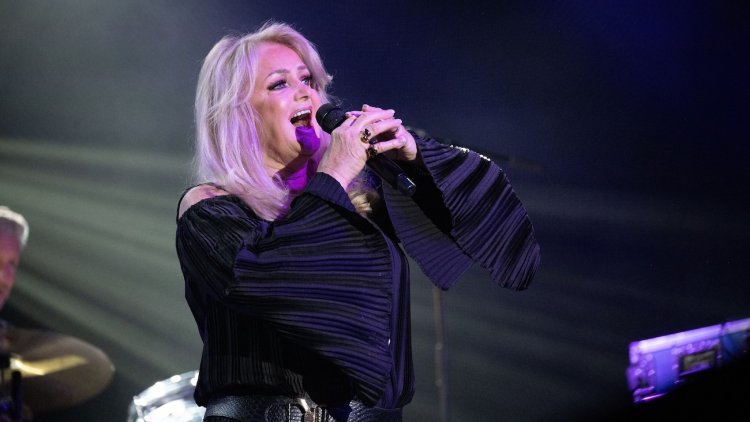 Bonnie Tyler sort du coma mais reste en soins intensifs