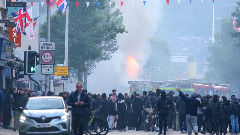 Manifestations à Belfast suite à une attaque au couteau