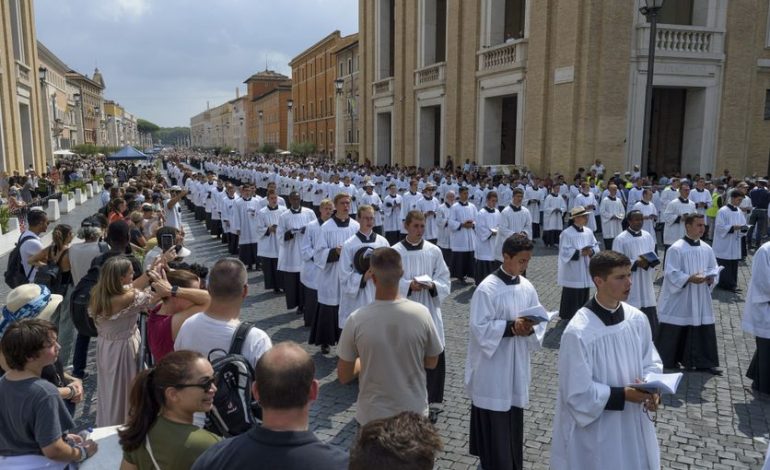 Rupture entre la Fraternité Saint-Pie-X et Rome : Enjeux d&rsquo;Obéissance
