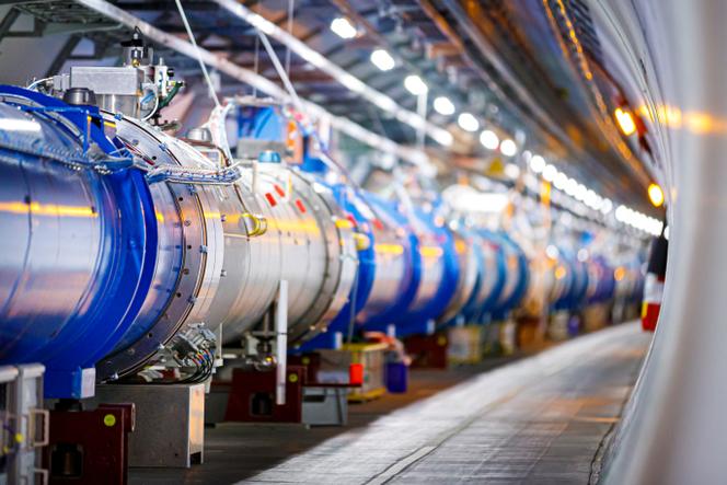 Débat sur le Futur collisionneur circulaire du CERN