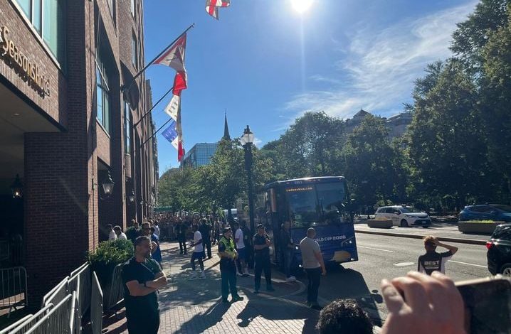 Les Bleus se préparent en vase clos à Boston
