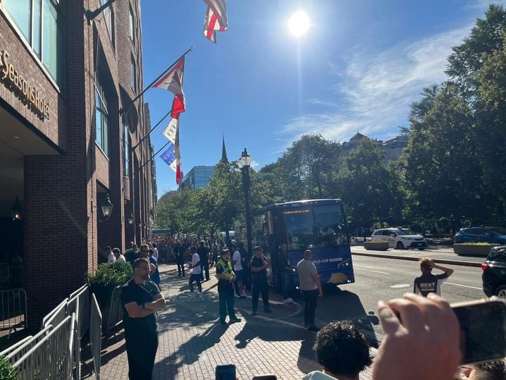Les Bleus se préparent en vase clos à Boston