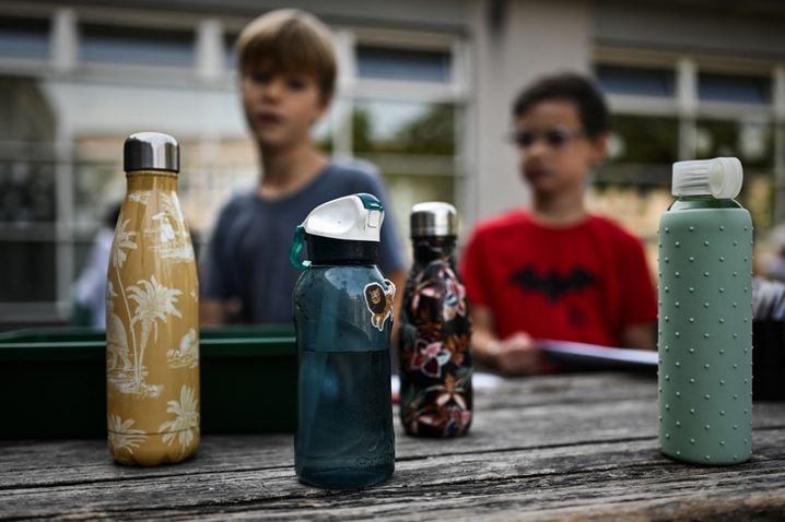 Obligation scolaire et vagues de chaleur en France