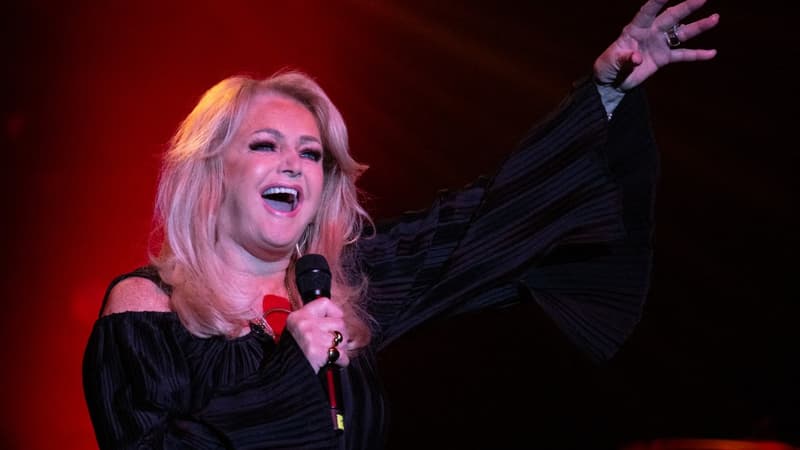 Bonnie Tyler reste en soins intensifs après une opération intestinale