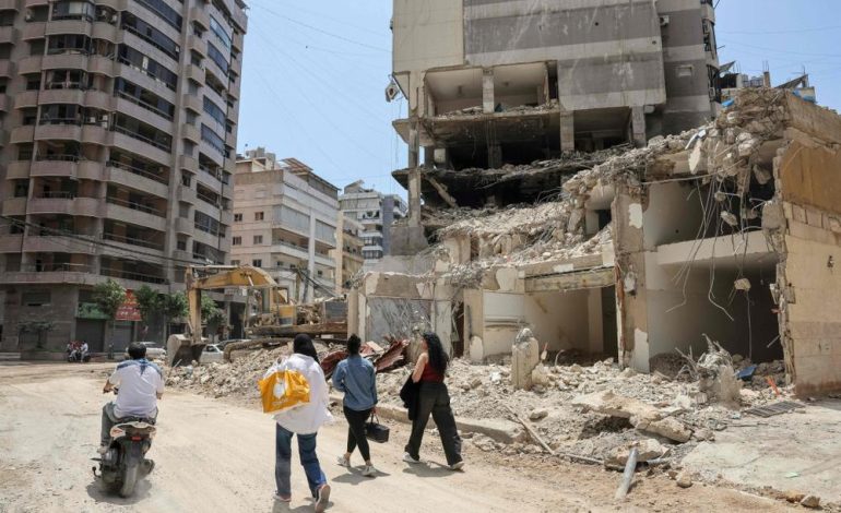 Tensions au Moyen-Orient: Conflits et Négociations