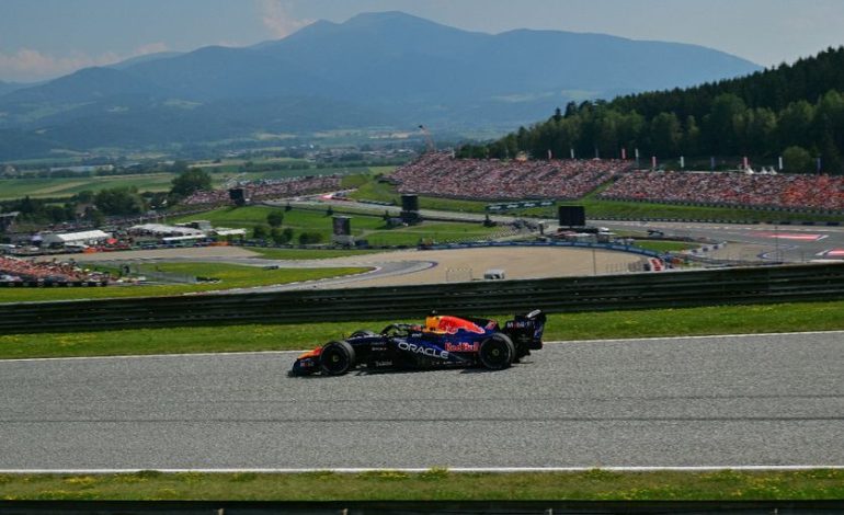 Russell triomphe au Grand Prix d&rsquo;Autriche, Verstappen impressionne