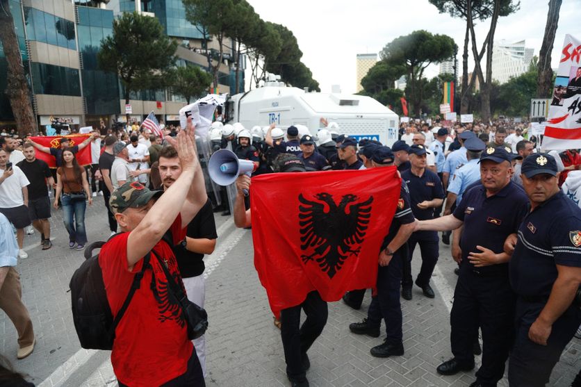 Manifestations à Tirana contre un projet touristique controversé
