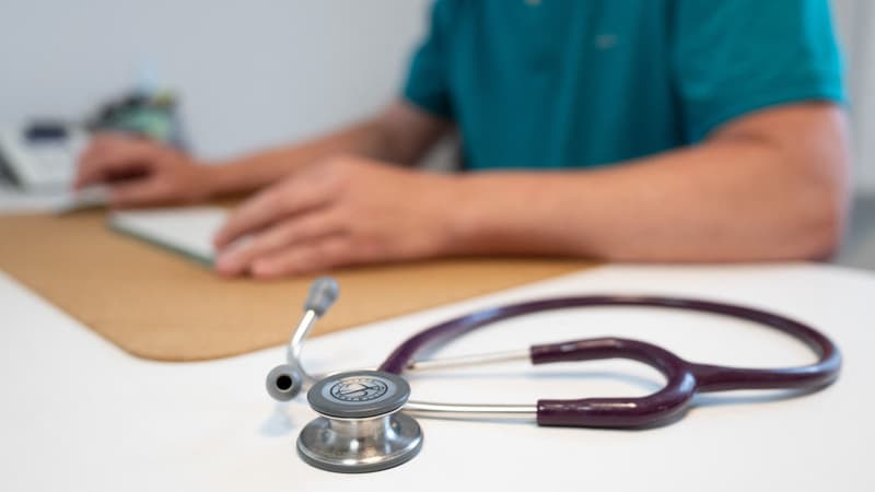 Le retour des médecins généralistes : Une solution contre les déserts médicaux ?