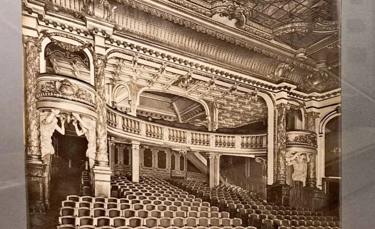 Le renouveau du complexe cinématographique mk2 Bibliothèque