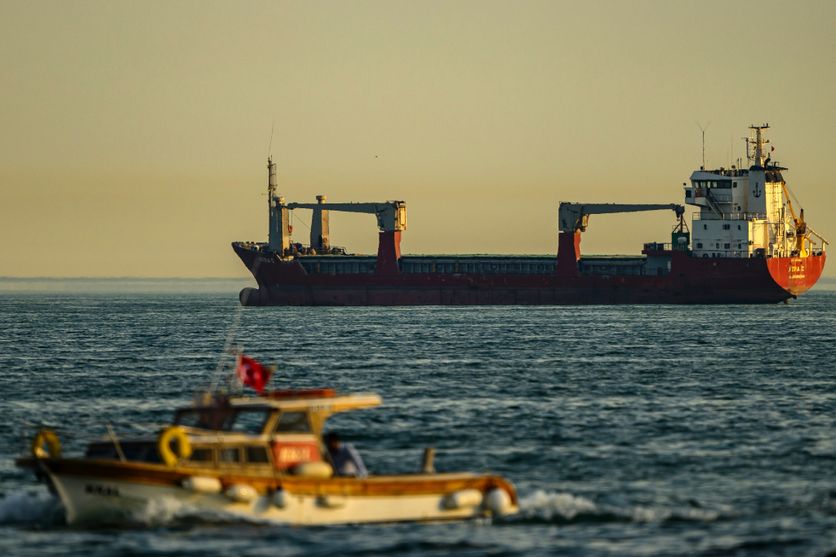 Quatre marins indiens abandonnés sur un cargo en mer de Marmara