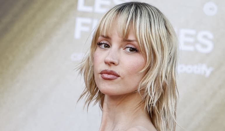 Angèle annonce son nouvel album électro Instinct