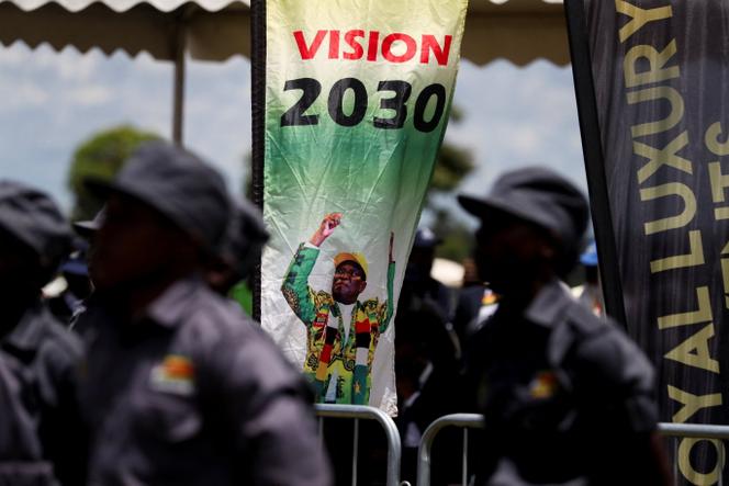 Emmerson Mnangagwa consolide son pouvoir au Zimbabwe