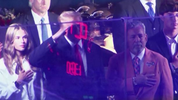 Donald Trump hué lors de la finale NBA à New York