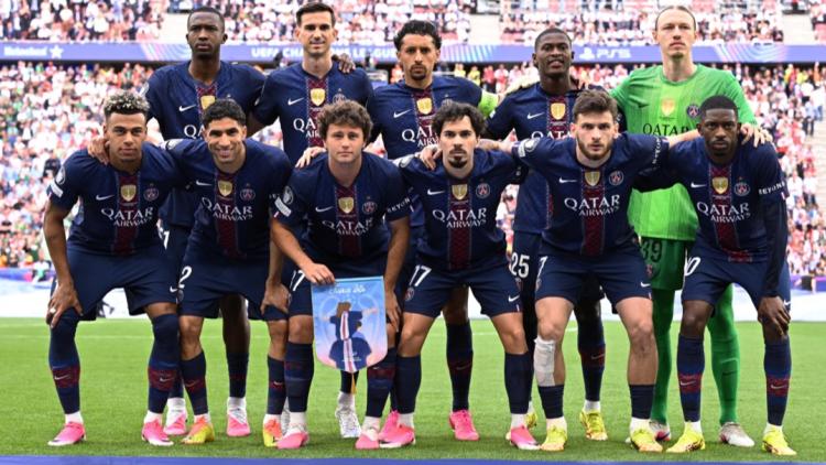 Hommage émouvant des joueurs du PSG à la fille de Luis Enrique