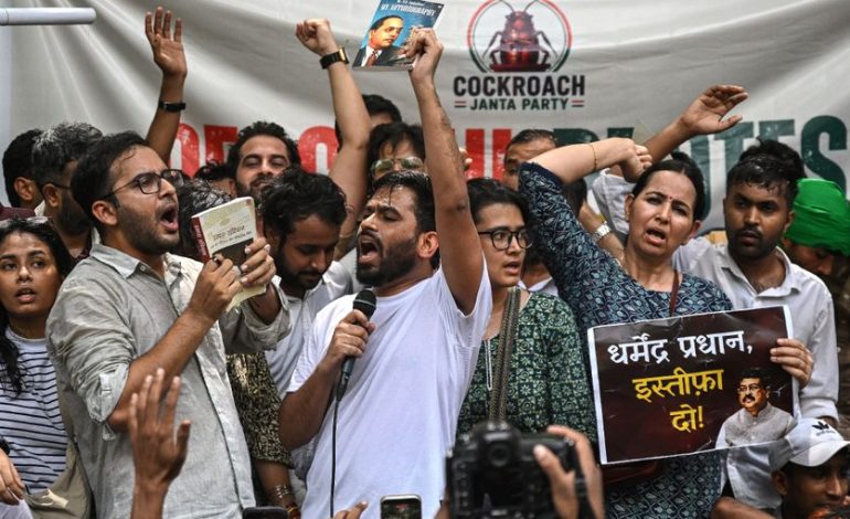 Le Mouvement du Parti du Peuple des Cafards Défie le Gouvernement Indien