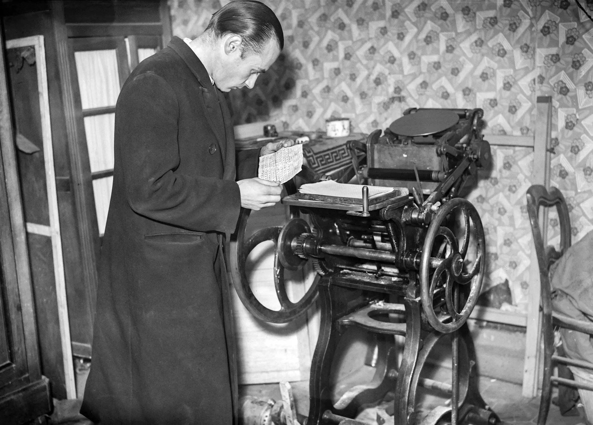 Les graphistes faussaires et l&rsquo;évolution du faux au XXe siècle